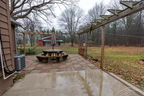 1346 E Olson, Midland, MI 48640 photo 43