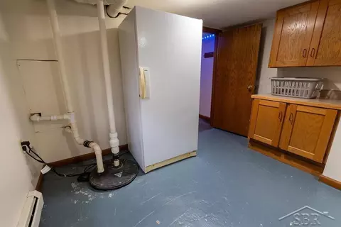 1346 E Olson, Midland, MI 48640 photo 33