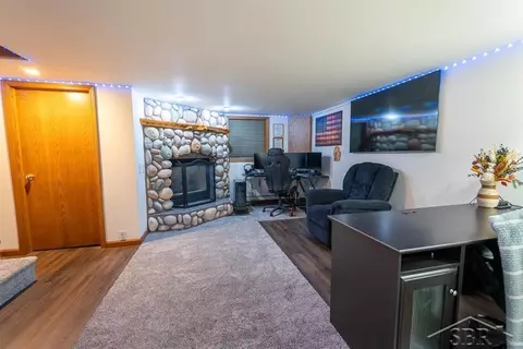 1346 E Olson, Midland, MI 48640 photo 30