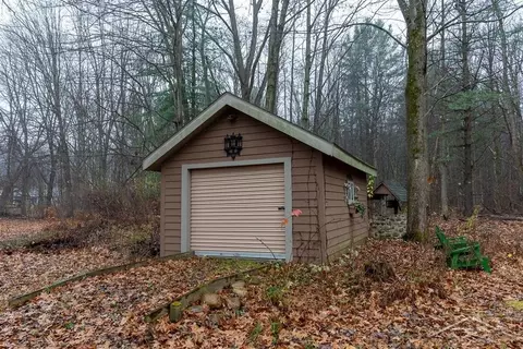 1346 E Olson, Midland, MI 48640 photo 40