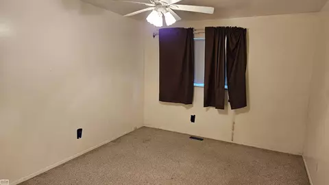 8744 Phoenix, Warren, MI 48093 photo 11