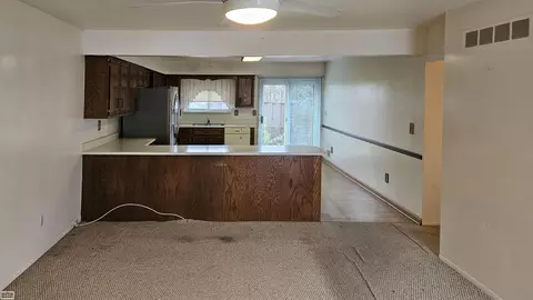 8744 Phoenix, Warren, MI 48093 photo 10