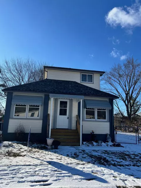20005 Rensellor, Livonia, MI 48152