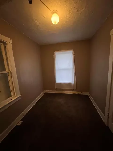 Bedroom - 747 Neubert, Flint, MI 48507 photo 1 of 3