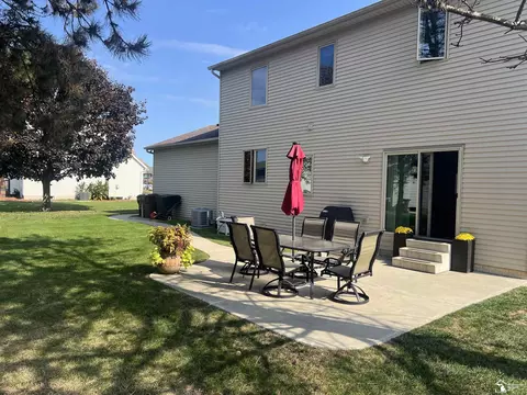 2881 E Country, Monroe, MI 48162 photo 33