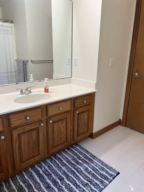 2881 E Country, Monroe, MI 48162 photo 21