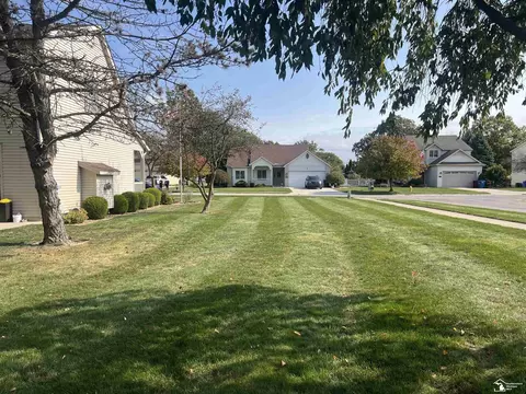 2881 E Country, Monroe, MI 48162 photo 34