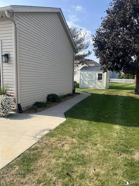 2881 E Country, Monroe, MI 48162 photo 30