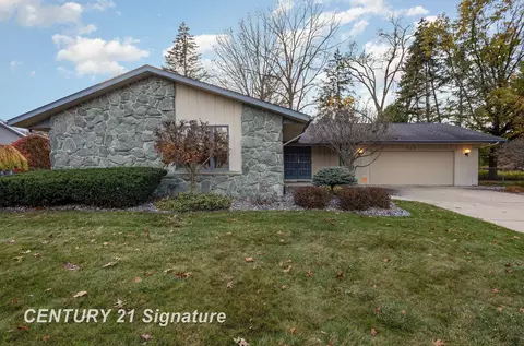 263 Canterbury, Saginaw, MI 48638
