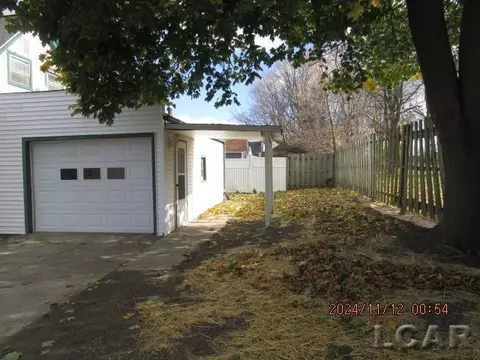 508 Frank, Adrian, MI 49221 photo 3