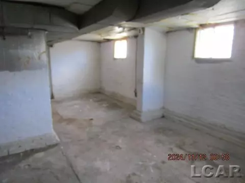508 Frank, Adrian, MI 49221 photo 23