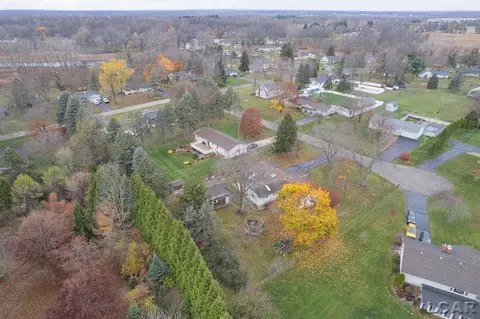 32 Crofton, Adrian, MI 49221 photo 52
