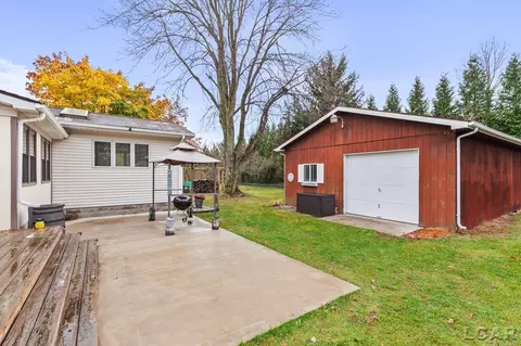 32 Crofton, Adrian, MI 49221 photo 39