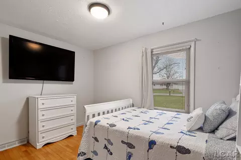 32 Crofton, Adrian, MI 49221 photo 19