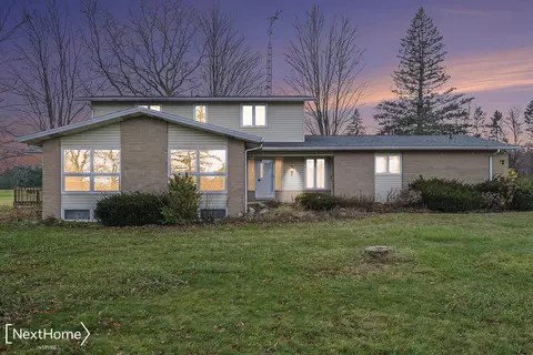 6089 N Seymour, Flushing, MI 48433
