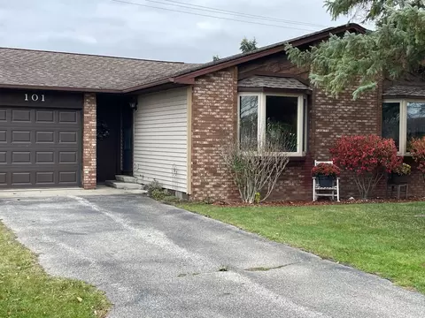 101 S Erin Ct #101, Auburn, MI 48611