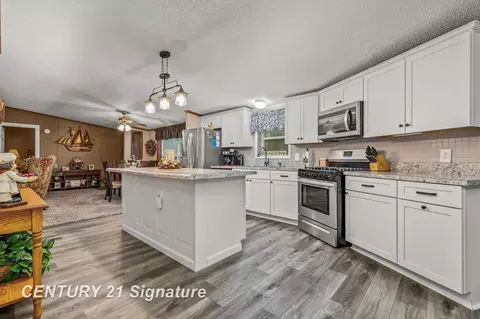Kitchen - 126 E Maple, Saint Charles, MI 48655 photo 4 of 4