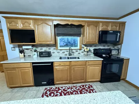Kitchen - 2401 E Dodge, Clio, MI 48420 photo 5 of 7