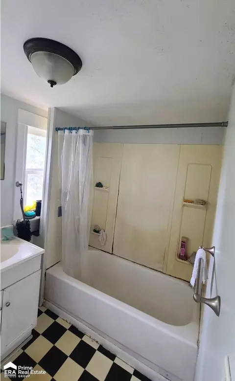 234 E Belvidere, Flint, MI 48503 photo 5