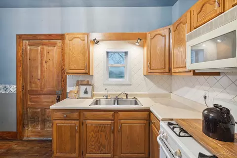 Kitchen - 930 E Pne, Sebewaing, MI 48759 photo 2 of 3