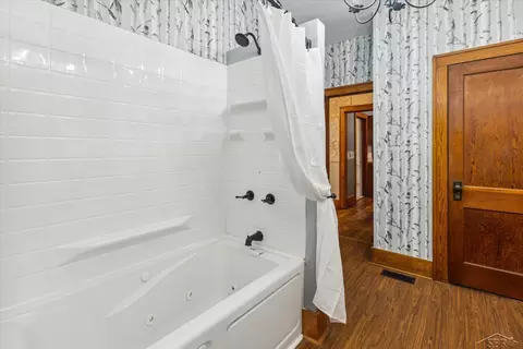 Bath - 930 E Pne, Sebewaing, MI 48759 photo 2 of 4