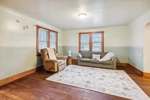 Living - 930 E Pne, Sebewaing, MI 48759 photo 2 of 2
