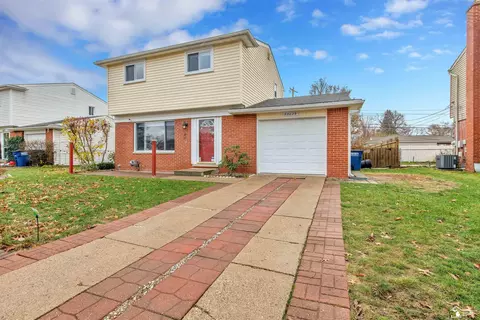 35029 Birchwood, Westland, MI 48186
