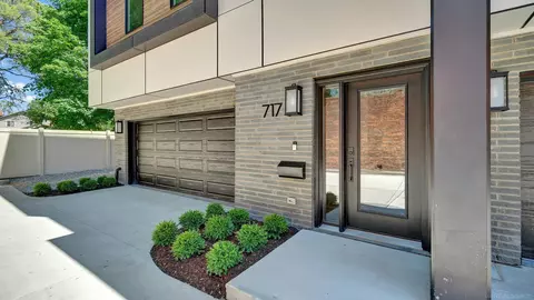 717 E 11 Mile, Royal Oak, MI 48067