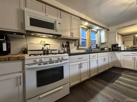 W5022 Central, Vulcan, MI 49892 photo 5