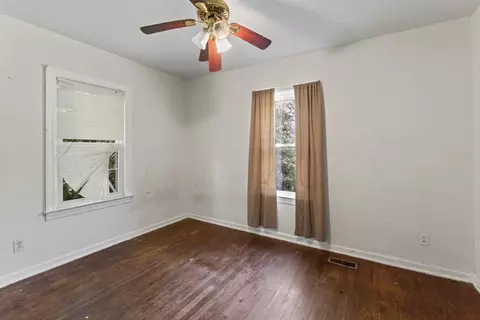Bedroom - 3210 Beecher, Flint, MI 48503 photo 2 of 2