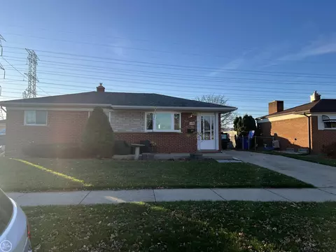 30709 Iroquois, Warren, MI 48088