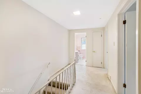 Entry Way - 915 Harcourt, Grosse Pointe, MI 48230 photo 3 of 3