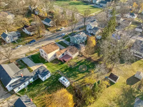 817 Elm, Adrian, MI 49221 photo 37