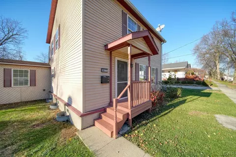817 Elm, Adrian, MI 49221 photo 3