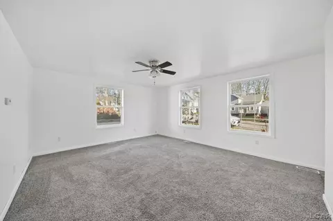 817 Elm, Adrian, MI 49221 photo 6