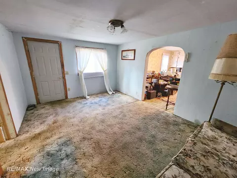 Living - 1621 S Fraser, Kawkawlin, MI 48631 photo 1 of 1