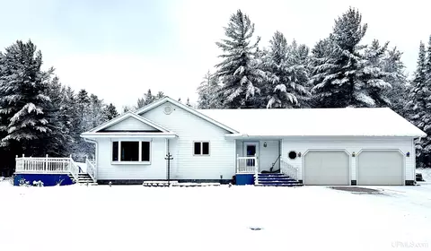 1025 River Rdg, Ishpeming, MI 49849