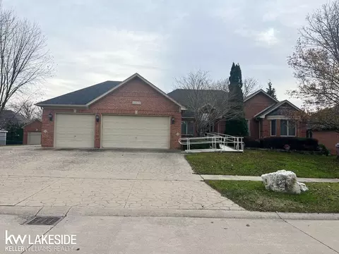 21878 Juricny, Macomb, MI 48042