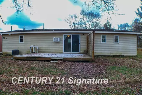 Exterior - 6893 E Baseline, Mount Pleasant, MI 48858 photo 1 of 2