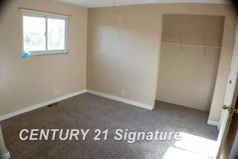 Bedroom - 6893 E Baseline, Mount Pleasant, MI 48858 photo 2 of 3
