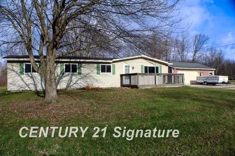 6893 E Baseline, Mount Pleasant, MI 48858