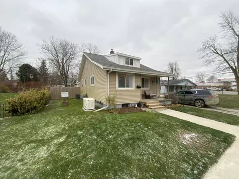 3241 Main, Marlette, MI 48453