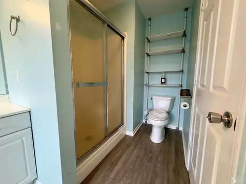 Bath - 3075 Northmor Dr E, Adrian, MI 49221 photo 2 of 7