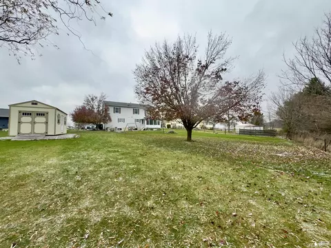 Exterior - 3075 Northmor Dr E, Adrian, MI 49221 photo 6 of 16