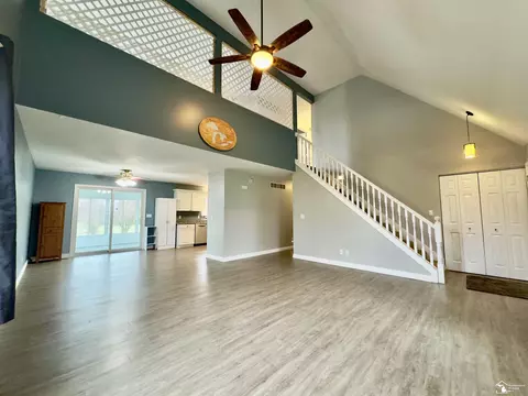 Living - 3075 Northmor Dr E, Adrian, MI 49221 photo 2 of 12