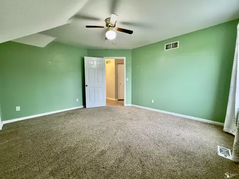Bedroom - 3075 Northmor Dr E, Adrian, MI 49221 photo 2 of 12