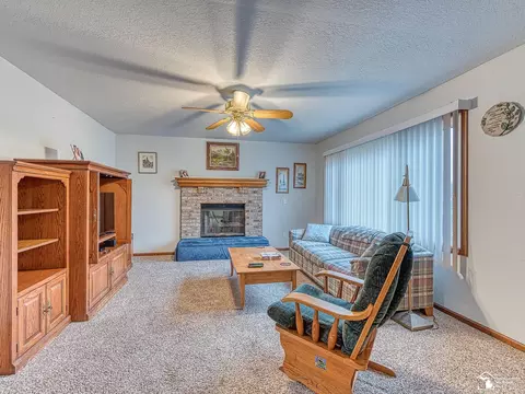2235 Briar Ln, Temperance, MI 48182 photo 22