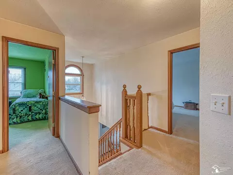 2235 Briar Ln, Temperance, MI 48182 photo 11