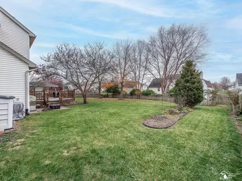 2235 Briar Ln, Temperance, MI 48182 photo 32