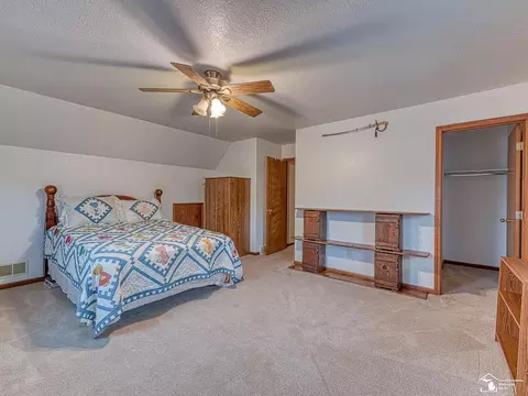 2235 Briar Ln, Temperance, MI 48182 photo 4